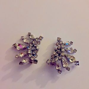 READ DESCRIPTION Vintage Crystal La Rel Prong Set Statement Earrings